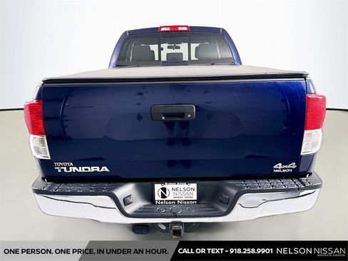 Used 2010 Toyota Tundra 4x4 Double Cab image 6