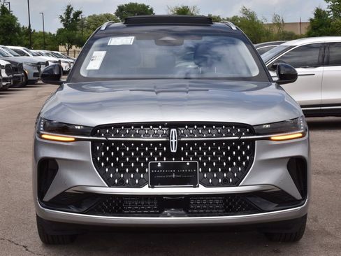 New 2026 Lincoln Nautilus Reserve AWD/4WD image 9
