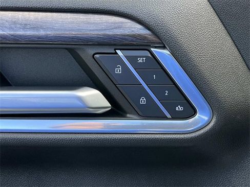 Used 2024 Chevrolet Silverado 2500 LTZ w/ LTZ Premium Package image 29