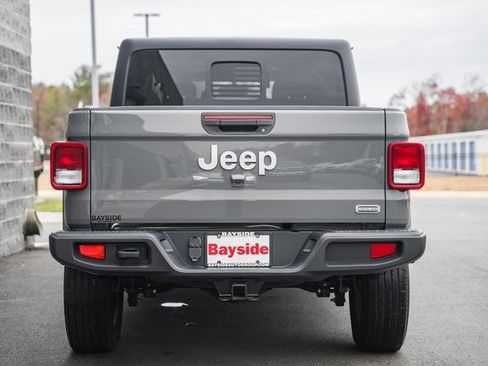 Used 2021 Jeep Gladiator Overland w/ Popular Equipment Package image 7