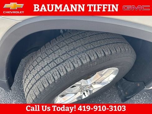 Used 2019 Chevrolet Traverse LT FWD image 30