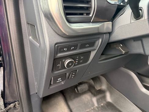 Used 2022 Ford F150 Lariat w/ FX4 Off-Road Package image 17