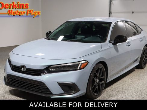 Used 2024 Honda Civic Sport image 1