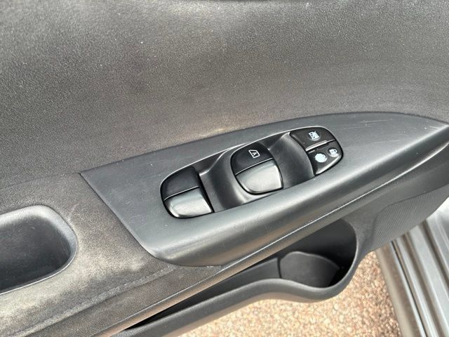 Used 2015 Nissan Sentra SR FWD image 17