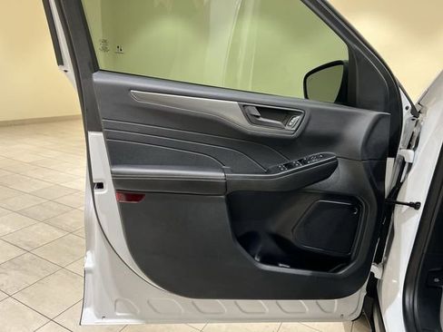 Certified 2025 Ford Escape Active FWD image 20