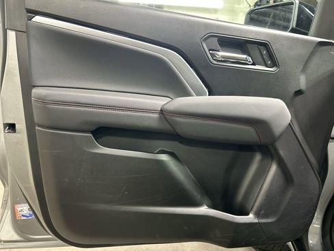 Used 2023 Chevrolet Colorado Z71 w/ Z71 Convenience Package 2 AWD/4WD image 23