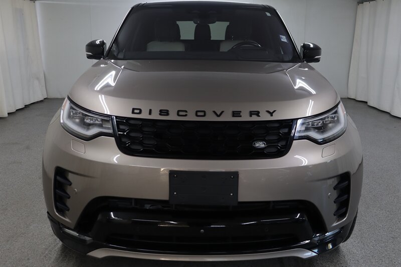 Used 2021 Land Rover Discovery HSE R-Dynamic AWD/4WD image 2