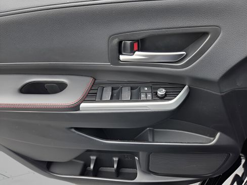 Used 2025 Toyota Sienna XSE w/ XSE Plus Package image 31