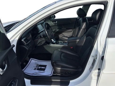 Used 2020 Kia Optima SE image 10