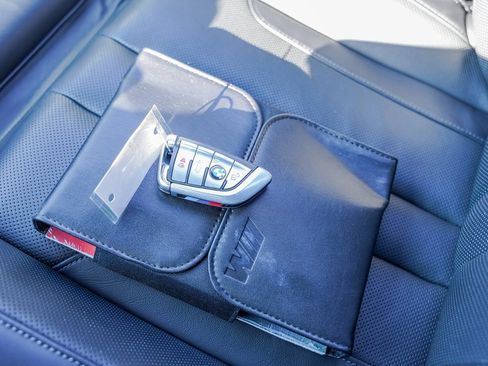 Used 2018 BMW M5 image 46