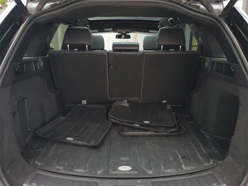 Used 2017 Land Rover Discovery Sport HSE image 8