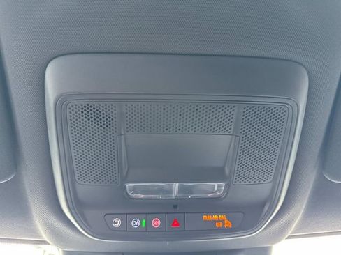 New 2025 Chevrolet Equinox EV RS image 14