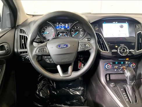 Used 2018 Ford Focus SEL image 5