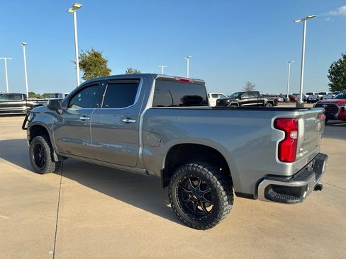 Used 2023 Chevrolet Silverado 1500 LTZ AWD/4WD image 3