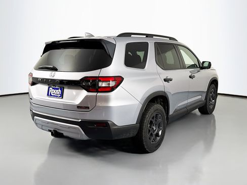 New 2025 Honda Pilot TrailSport image 5