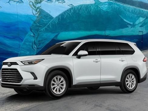 New 2026 Toyota Grand Highlander XLE FWD image 4