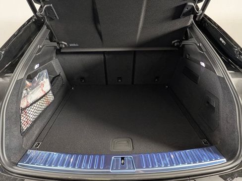 Certified 2025 Porsche Cayenne S image 17