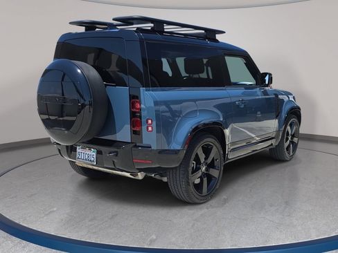 Certified 2025 Land Rover Defender 90 X-Dynamic SE AWD/4WD image 5
