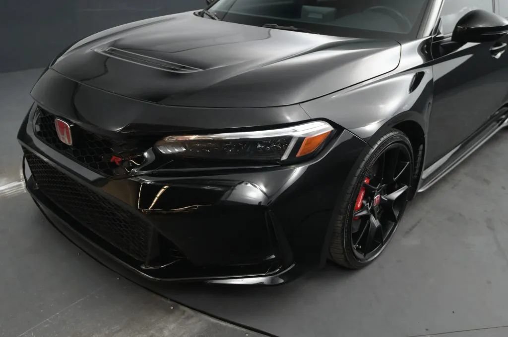 Used 2024 Honda Civic Type R image 9
