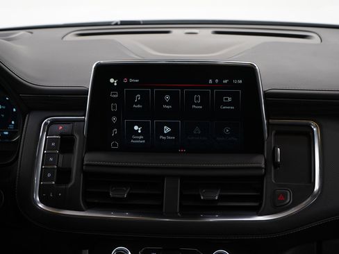 Used 2024 GMC Yukon XL SLT w/ SLT Luxury Package AWD/4WD image 16