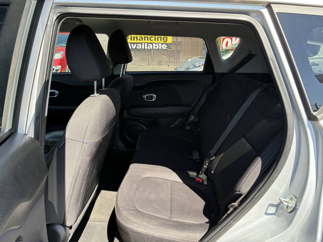 Used 2015 Kia Soul FWD image 4