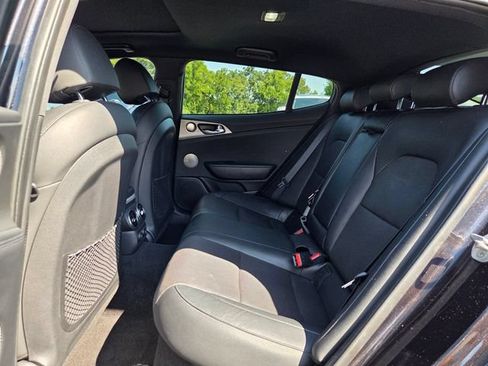 Used 2019 Kia Stinger GT1 RWD image 13