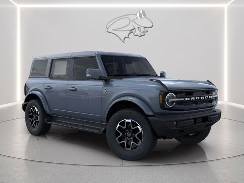 New 2025 Ford Bronco Outer Banks image 7