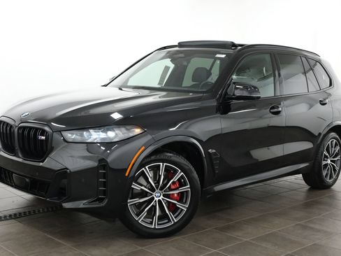 Used 2025 BMW X5 M60i w/ Parking Assistance Package AWD/4WD image 1