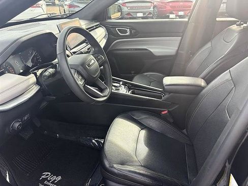 Used 2023 Jeep Compass Limited AWD/4WD image 13