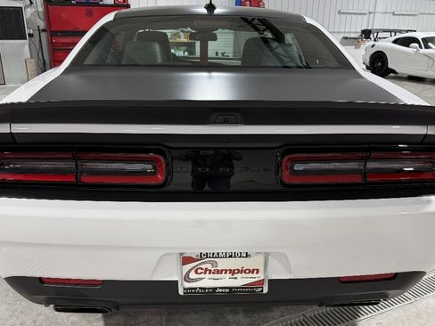 Used 2023 Dodge Challenger SRT Hellcat Redeye image 4