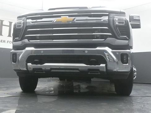 Used 2025 Chevrolet Silverado 3500 LTZ w/ LTZ Plus Package image 54
