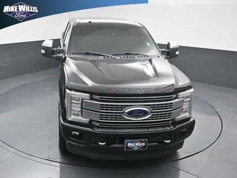 Used 2017 Ford F250 Platinum w/ Platinum Ultimate Package AWD/4WD image 10
