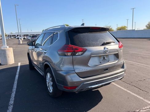 Used 2020 Nissan Rogue SV FWD image 8