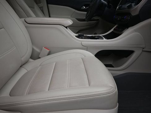 Used 2021 GMC Acadia Denali w/ Denali Technology Package FWD image 25