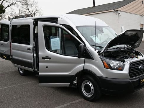 Used 2019 Ford Transit 350 XL image 39