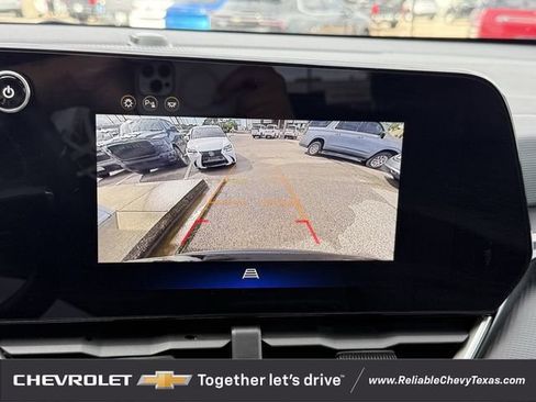 Used 2026 Chevrolet Equinox LT FWD image 25