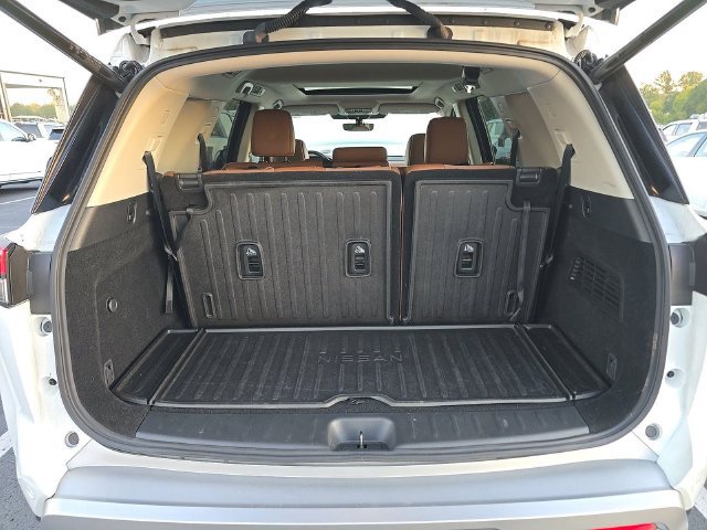Certified 2025 Nissan Pathfinder Platinum w/ Cargo Package FWD image 2