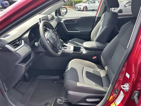Used 2025 Toyota RAV4 LE AWD/4WD image 19