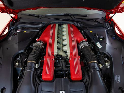 Certified 2015 Ferrari F12 Berlinetta RWD image 27