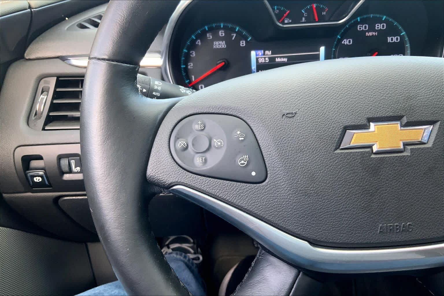 Used 2015 Chevrolet Impala LTZ FWD image 24
