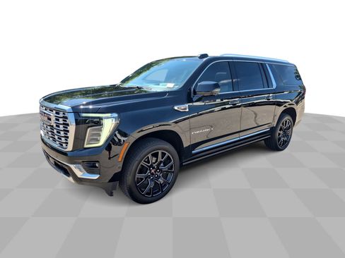 Certified 2025 GMC Yukon XL Denali w/ Sun & Power Step Package AWD/4WD image 1