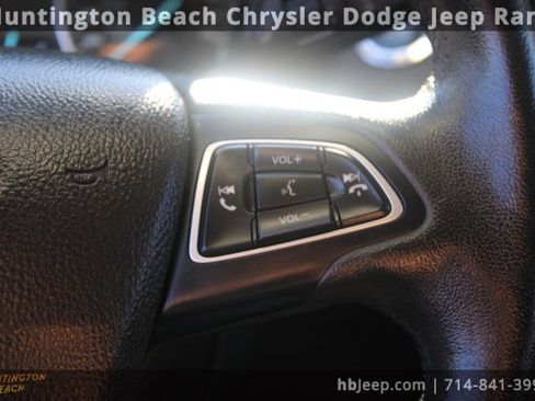 Used 2020 Ford EcoSport Titanium image 18