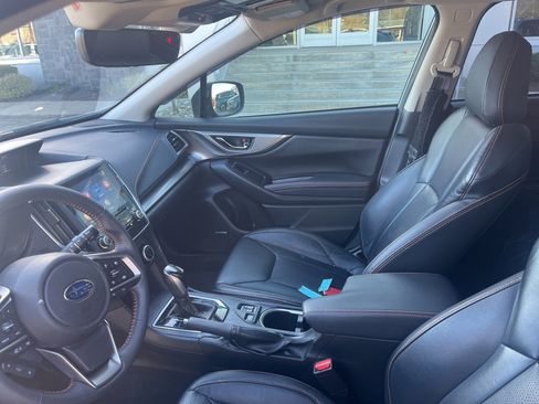 Certified 2022 Subaru Crosstrek 2.5i Limited w/ Moonroof Package 2 image 11