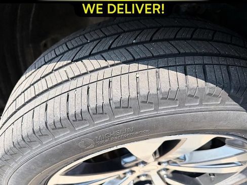 Used 2020 Ford Explorer Platinum w/ Premium Technology Package AWD/4WD image 23