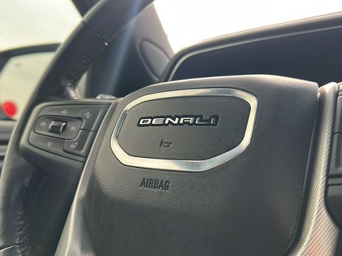 Used 2021 GMC Yukon Denali w/ LPO, Illumination Package image 32