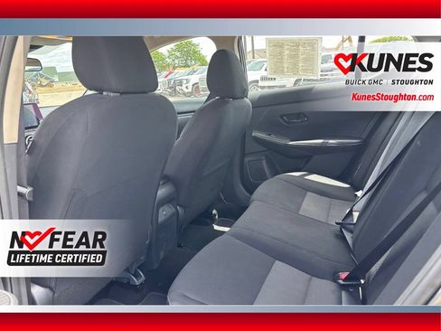 Used 2025 Nissan Sentra SV FWD image 14