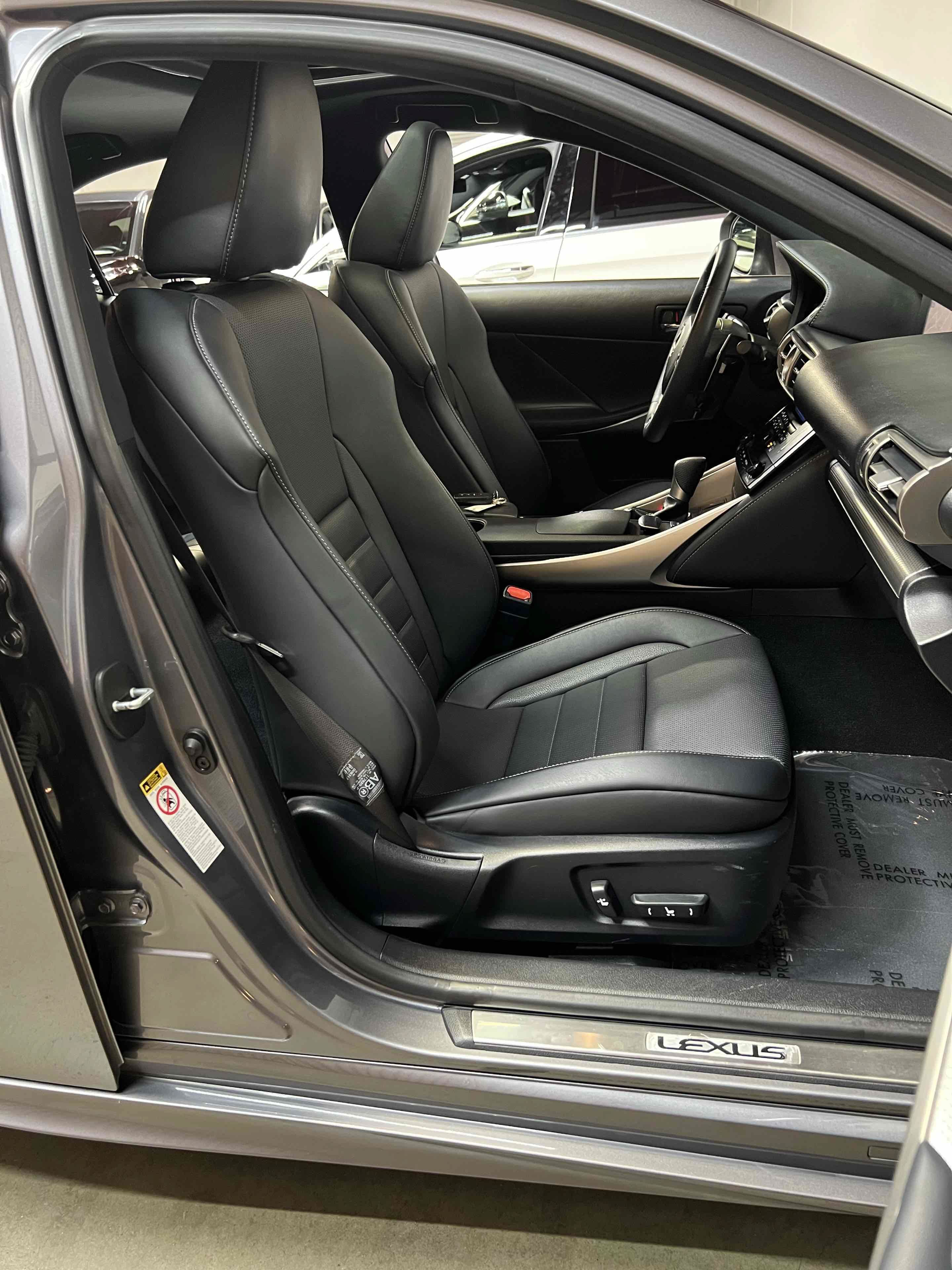 Used 2014 Lexus IS 250 w/ F-Sport Package RWD image 20