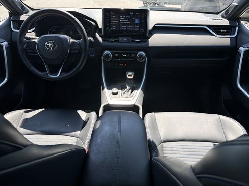Used 2021 Toyota RAV4 XSE AWD/4WD image 4
