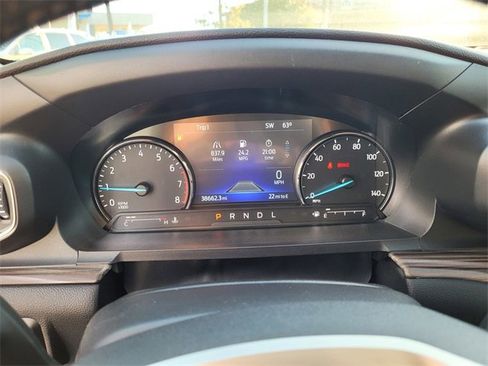Used 2023 Ford Explorer Limited image 23