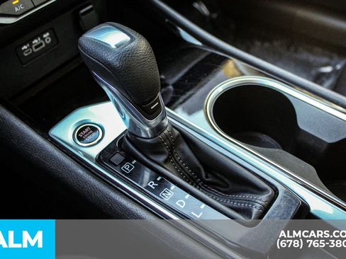 Used 2024 Nissan Altima 2.5 SV FWD image 36